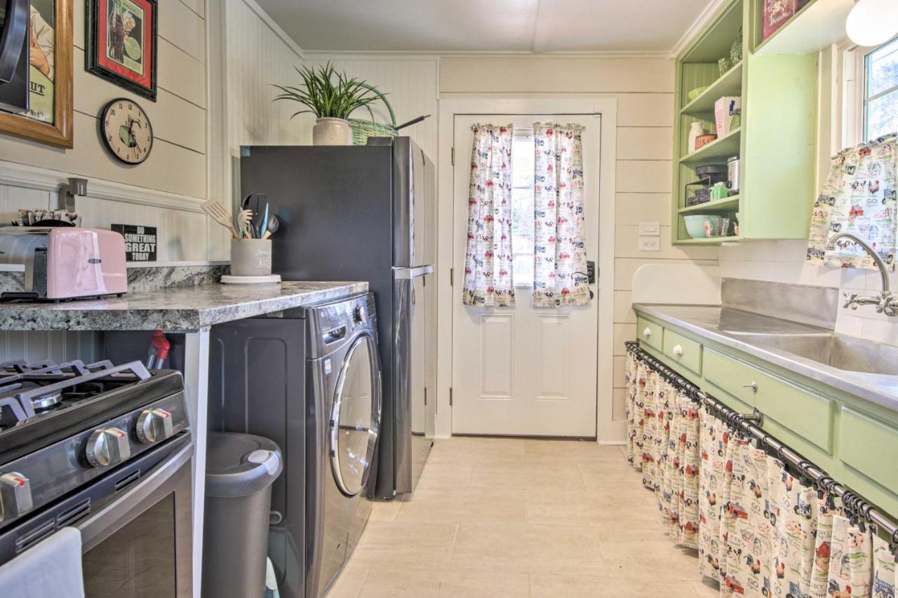 Charming Country Cottage, Walk To Main Street! Tomball Εξωτερικό φωτογραφία